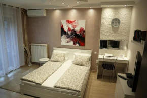 City Garden Apartment